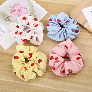 Buộc tóc Scrunchies dâu tây
