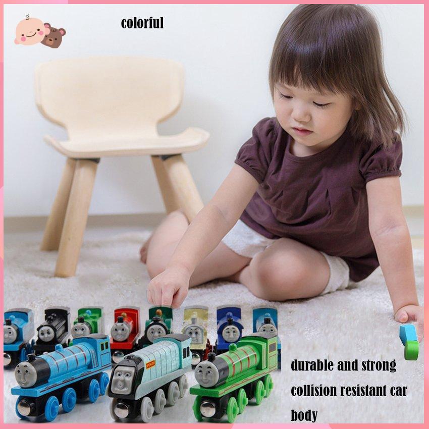 Bộ Đồ Chơi Xe Lửa Nam Châm Bằng Gỗ Cho Bé