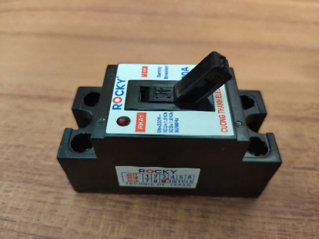 CB cầu dao an toàn ROCKY 10A 15A 20A 30A 40A