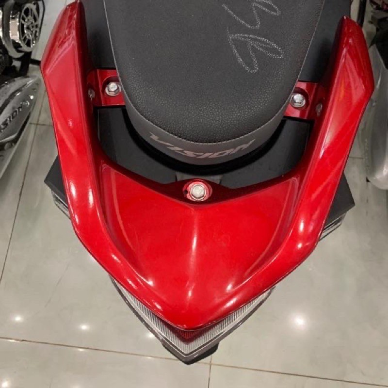 Cảng sau VISION 2016-2019 hàng tháo xe mới.