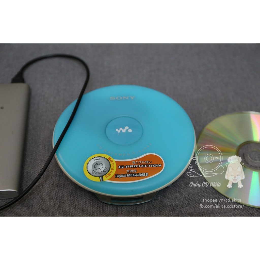 Máy nghe đĩa CD Sony Walkman D-EJ002 màu xanh