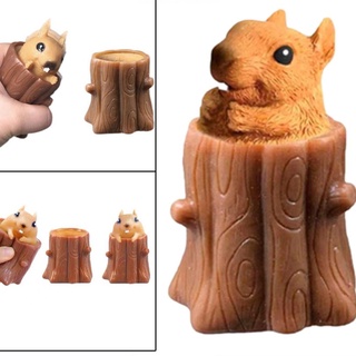 Đồ Chơi Squishy Giúp Giảm Căng Thẳng Hình Con Sóc Trốn Trong Gốc Cây