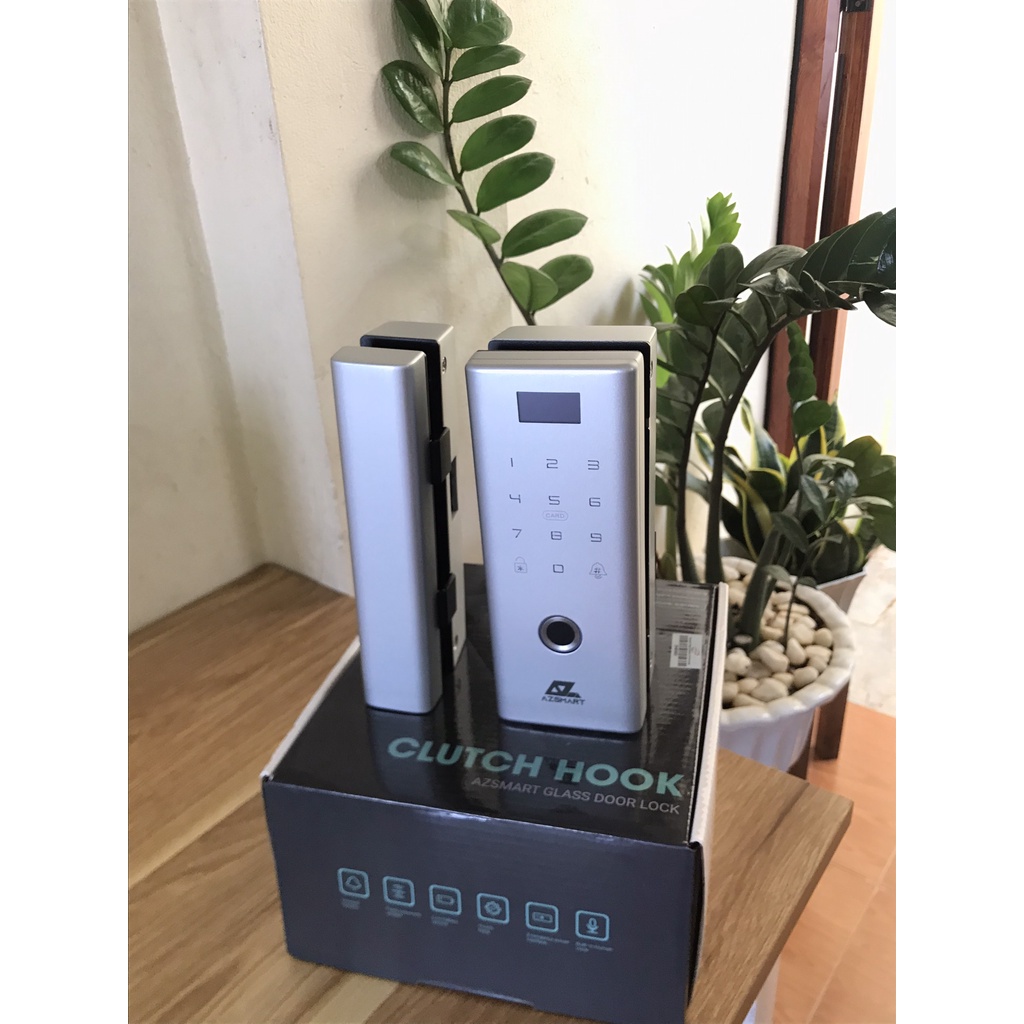 Khoá cửa vân tay G200 phù hợp lắp đặt cho các mẫu cửa kính, văn phòng, chung cư-khách sạn. Hợp kim Kẽm
