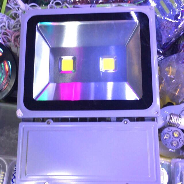 Pha đèn led 100w 2 nhân