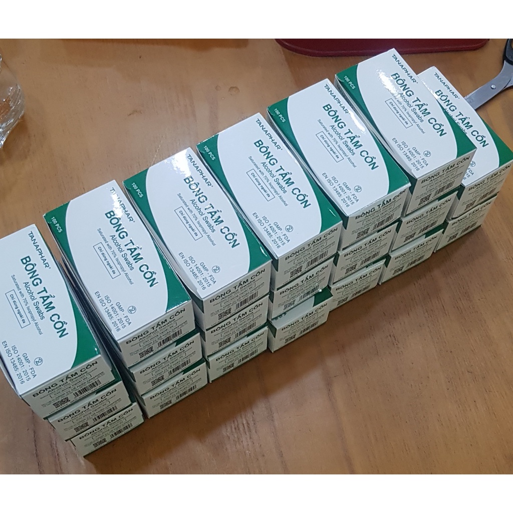 Bông tẩm cồn y tế Tanaphar sát khuẩn khử trùng - Hộp 100 miếng, hàng chính hãng dược Tân Á