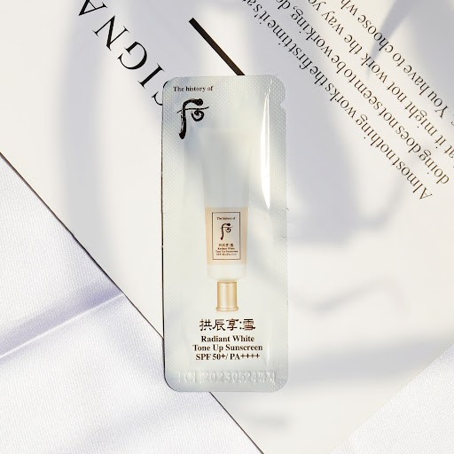 Gói kem chống nắng dưỡng trắng The History Of Whoo Radiant White Tone up Sunsceen Spf50+ / PA++++ 1ML