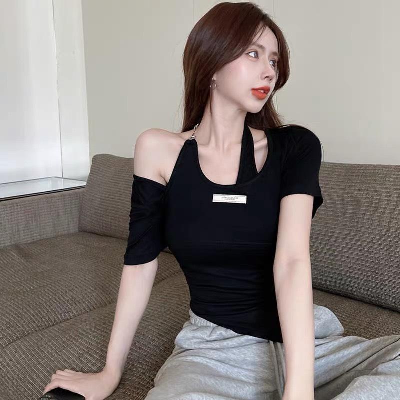 Áo Croptop Tay Ngắn PINKSTORE29 Thun Gân Vạt Nhọn Phối Cổ Yếm Xích Lấp Lánh A5446