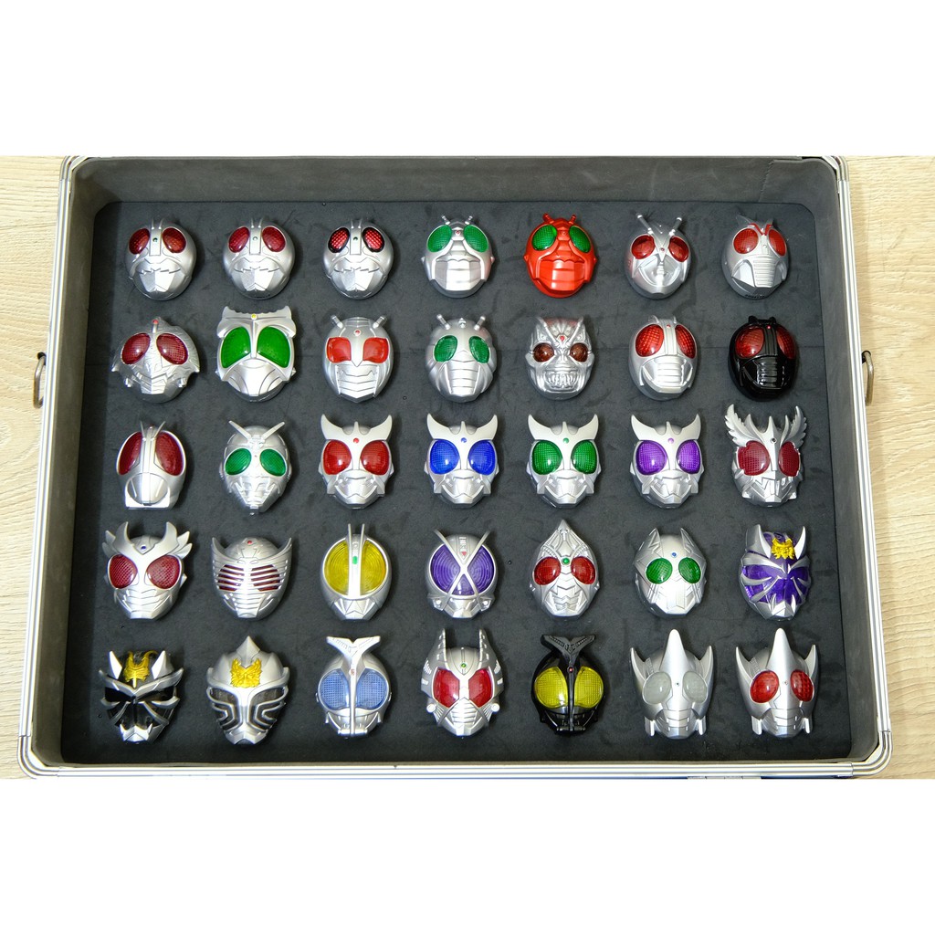 Đồ chơi Set Vali nhôm Ring Wizard siêu đầy đù. Chính hãng Bandai Kamen Rider Wizard DX Candy Toy Gashapon. Có ảnh thật