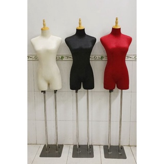 Manocanh nhung nữ đế sắt