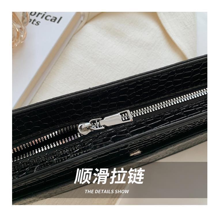 Túi hộp đeo chéo vai JASMIN NOIR họa tiết da cá sấu thời trang sành điệu cho nữ
