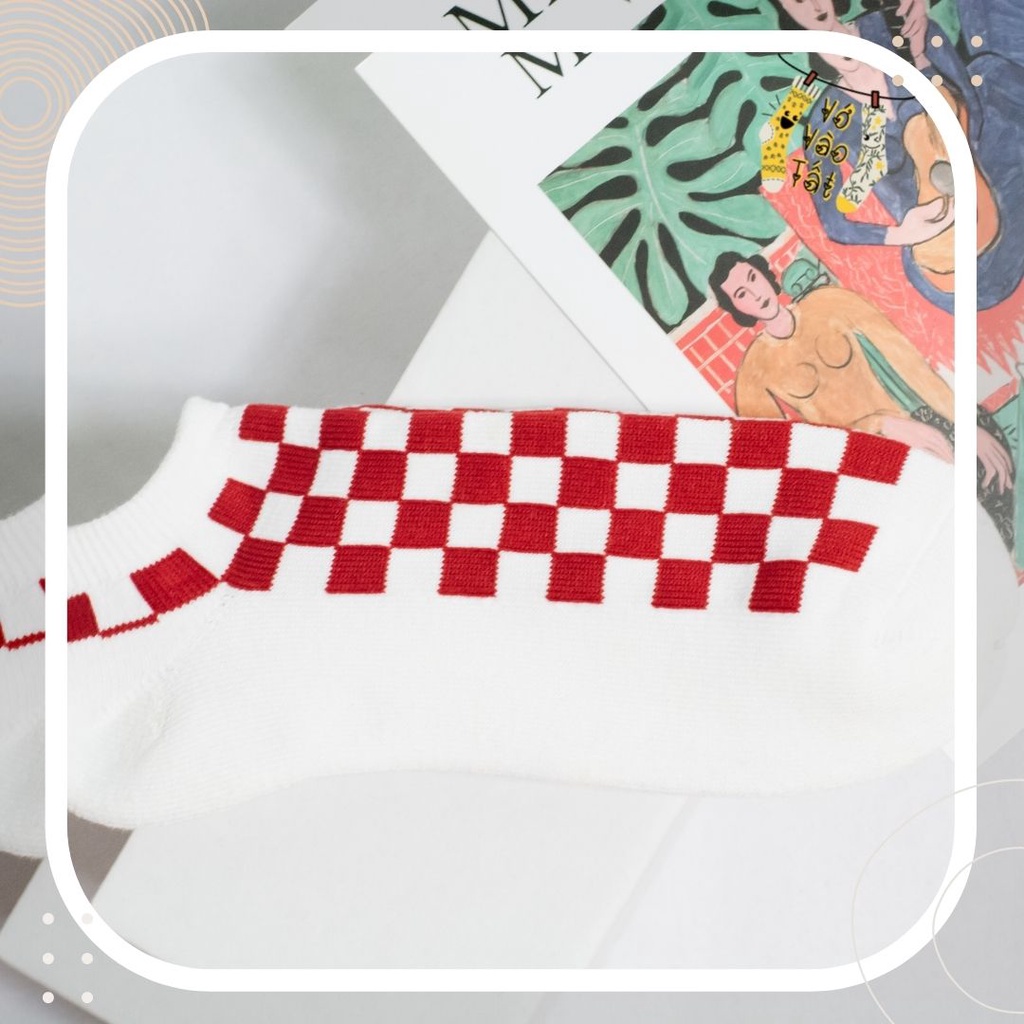 TẤT VỚ NỮ CỔ NGẮN TRẮNG HỌA TIẾT Ô VUÔNG ĐỘC ĐÁO CHẤT COTTON DÀY