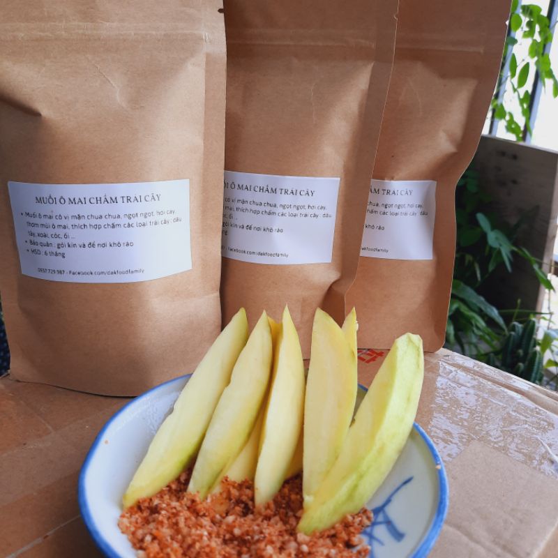Muối ô mai chấm trái cây, chua cay mặn rất ngon, túi 200gram