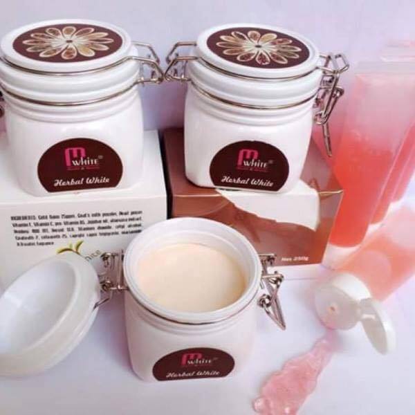 Ủ TRẮNG THẢO MỘC M'WHITE | BigBuy360 - bigbuy360.vn