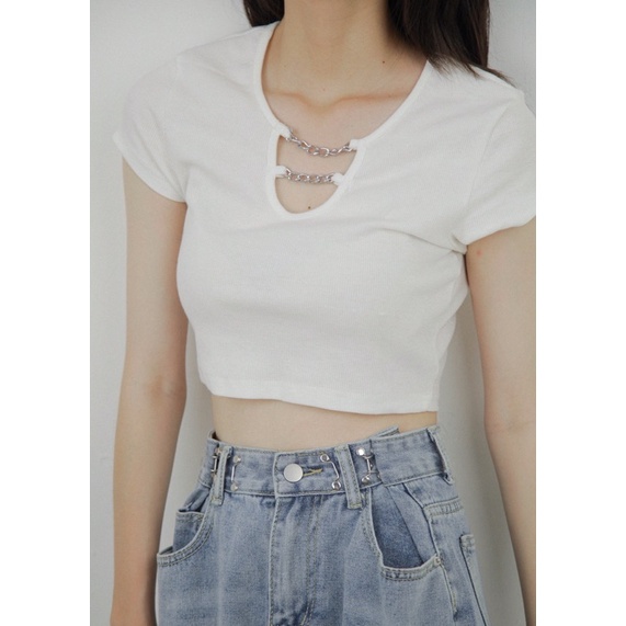 Áo V - Neck Chain Short Sleeve Crop Top