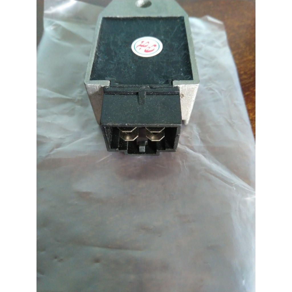 Cục sạc xe máy w dài hàng rẻ honda