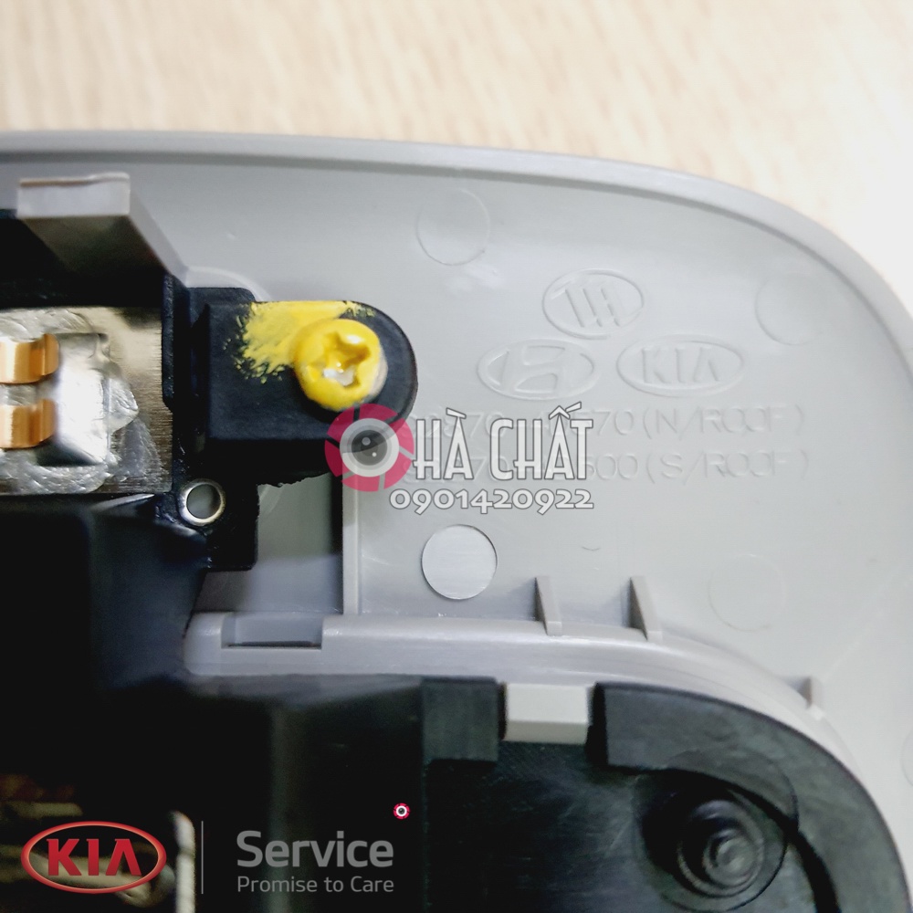 Đèn trần KIA CARENS chính hãng 🚘 Nhập khẩu Hàn Quốc 🎯 928101D000QW 928704D500QW