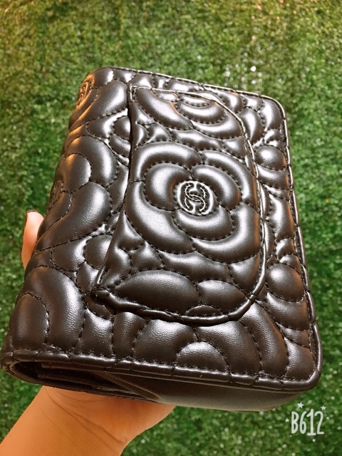 Túi hoa dập nắp