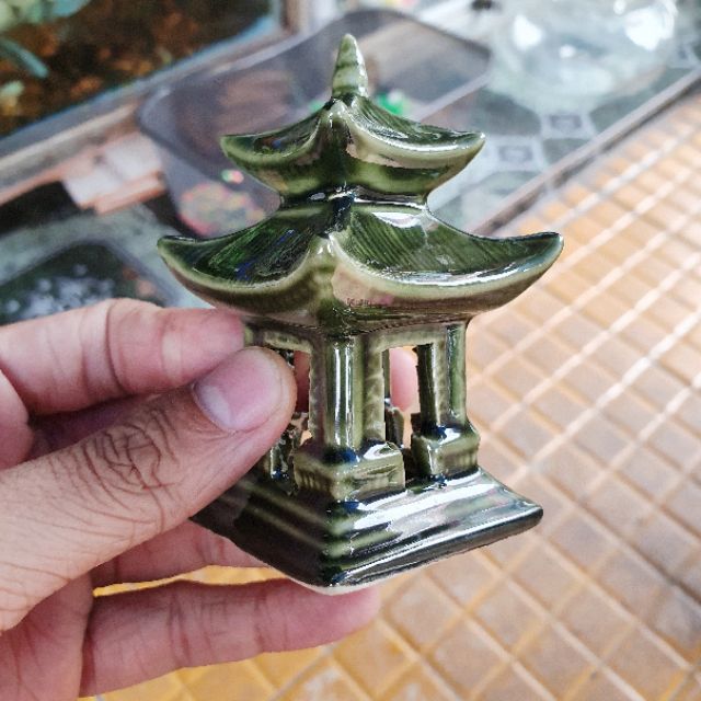 THÁP TRANG TRÍ HỒ CÁ NON BỘ CAO 8CM RỘNG 4CM
