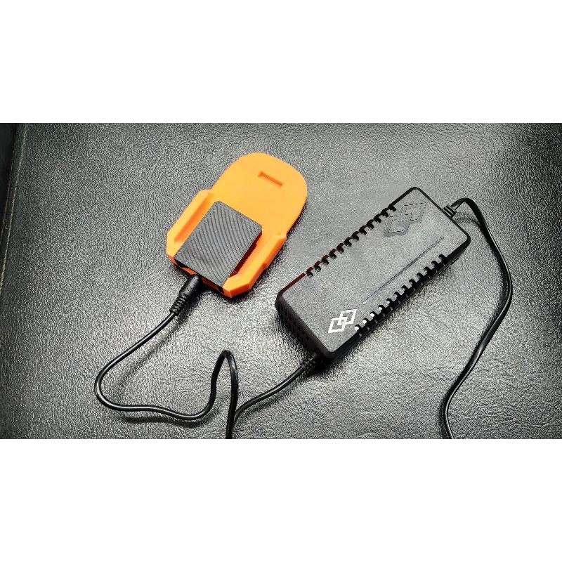 Sạc pin AEG RiDGiD 18v thay cho sạc zin