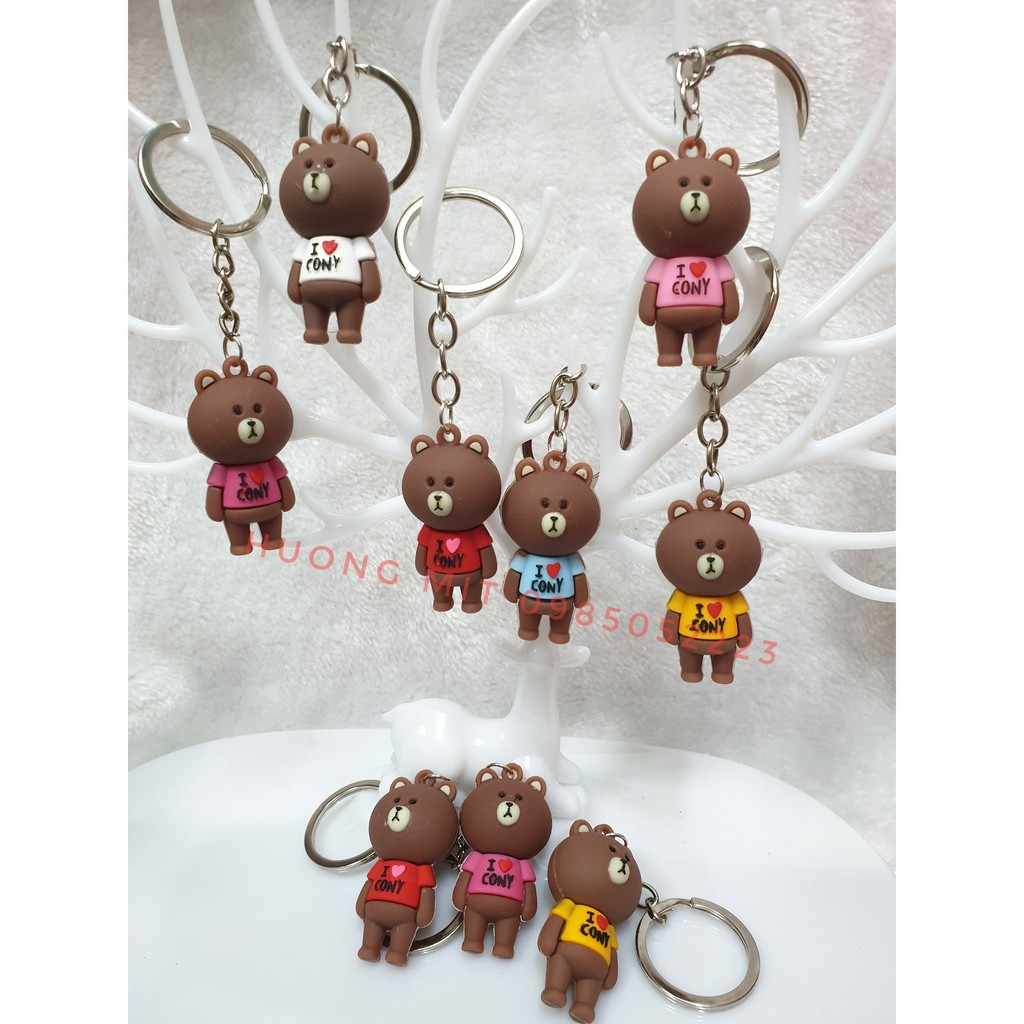Móc khóa cao su Gấu Brown mặc áo
