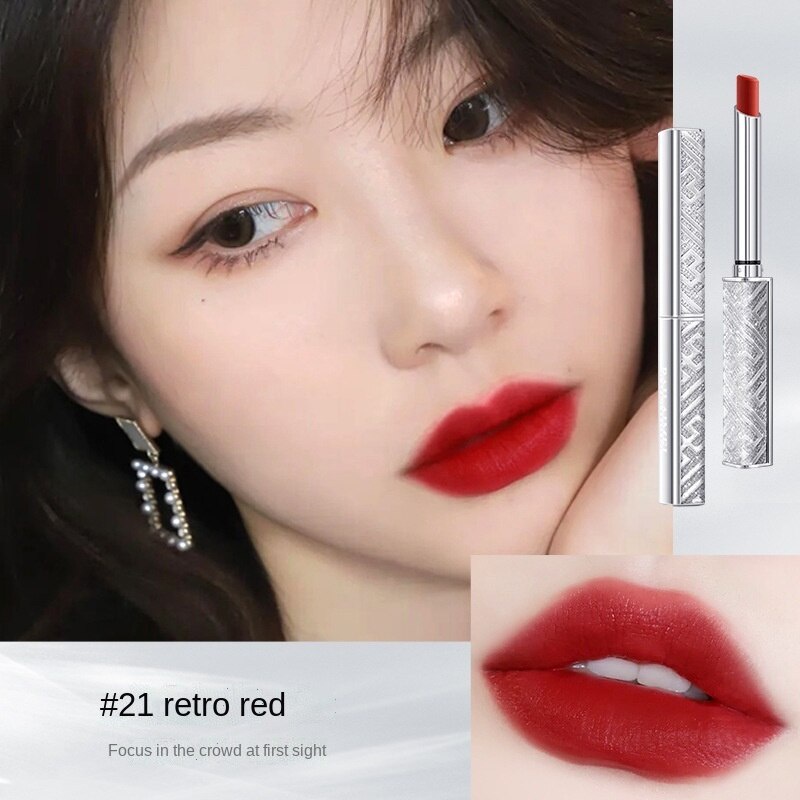 Son môi trang điểm màu nude không dính cốc cho học sinh