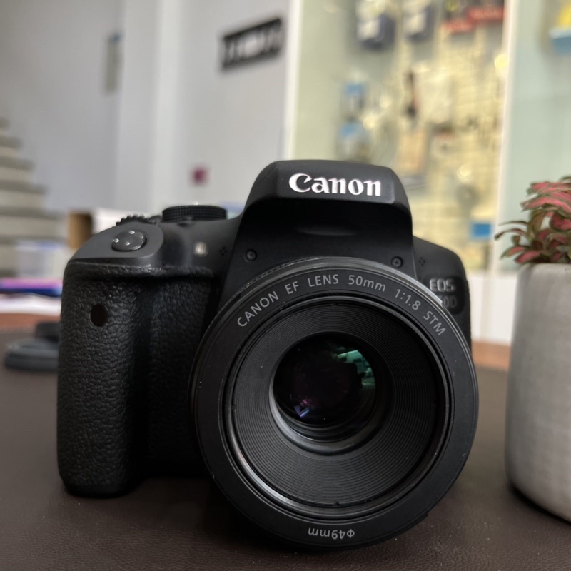 Máy ảnh Canon 750D lens 50 1.8 STM
