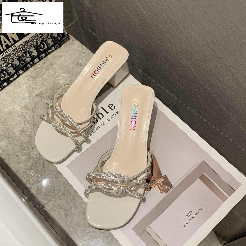 2022 Dép cao gót thời trang mới