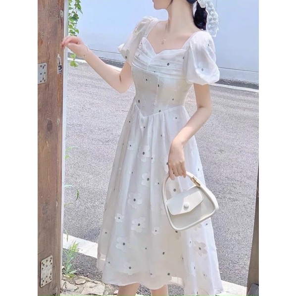 ĐẦM HOA TRẮNG TAY Bồng