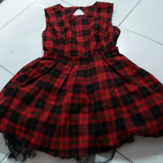 Đầm xoè sọc