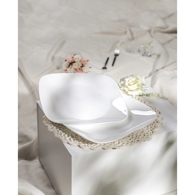 Dĩa Thủy Tinh Mỹ Vuông Winter Frost White Corelle 2211-N-LP 23cm