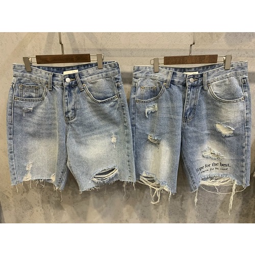 Quần Jeans Lửng Rách Gối In Chữ Thời Trang Cho Nam GOAT MENSWEAR
