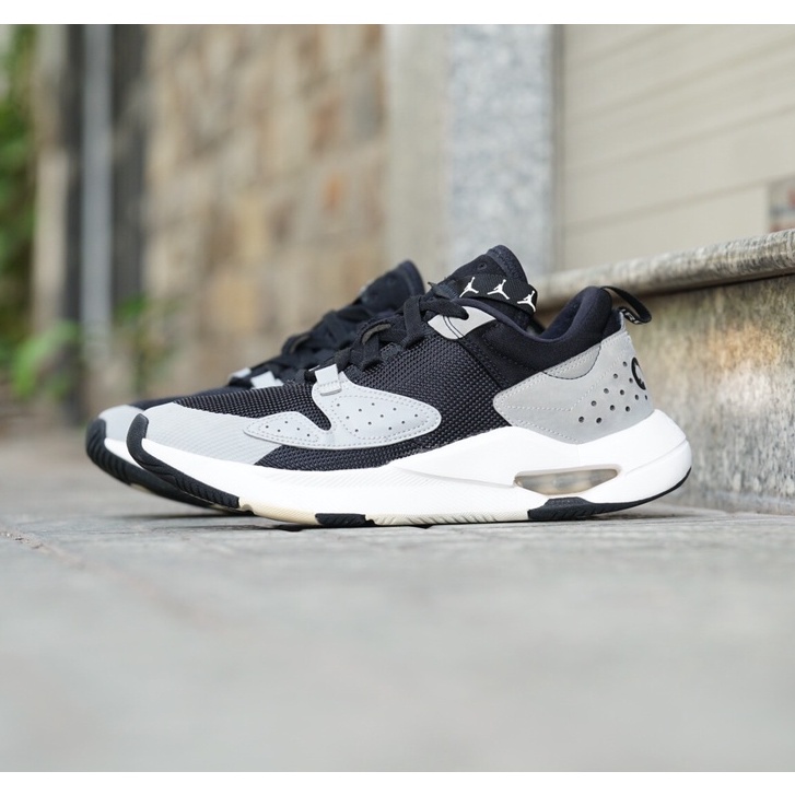 Giày Thể Thao JORDAN AIR CADENCE CN3498-002  GIÀY CŨ CHÍNH HÃNG