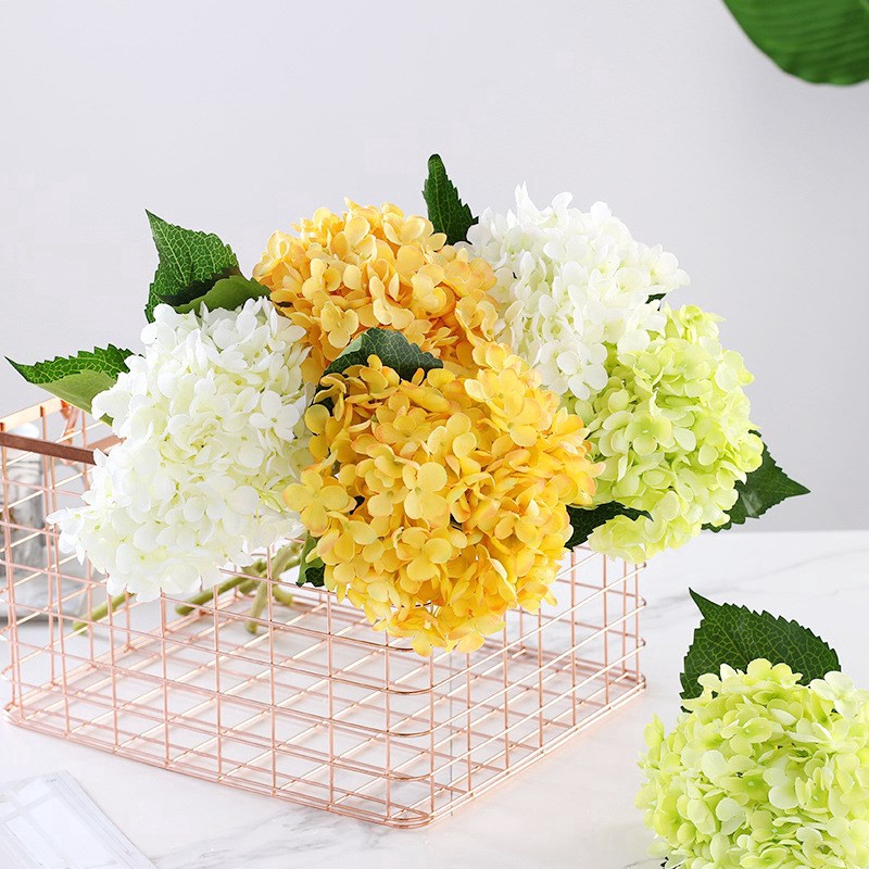 Bó hoa cẩm tú cầu nhân tạo xinh xắn dùng trang trí tiệc cưới