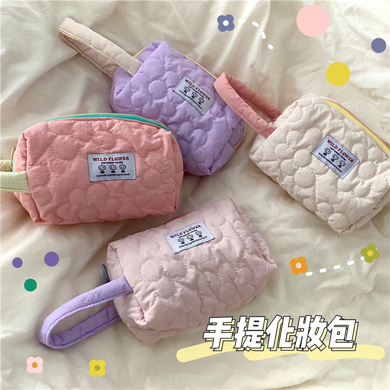 Túi đựng mỹ phẩm sức chứa lớn họa tiết hoạt hình dễ thương