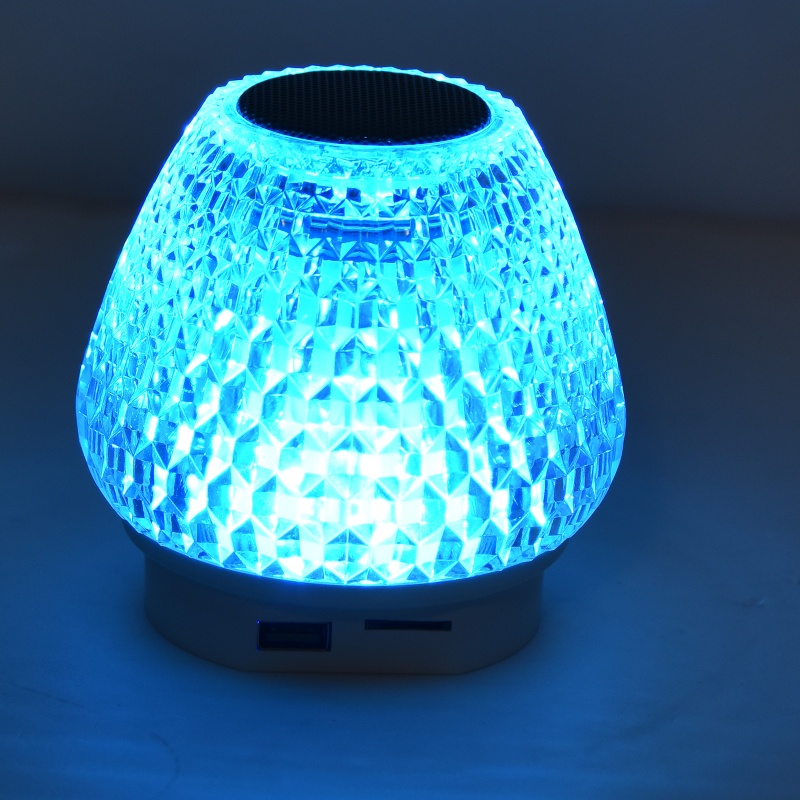 Đèn Pha Lê zzz Kết Nối Bluetooth Phát Nhạc Sáng Tạo Có Thể Sạc Lại