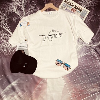 Áo thun in hình móc quần áo Freesize Unisex