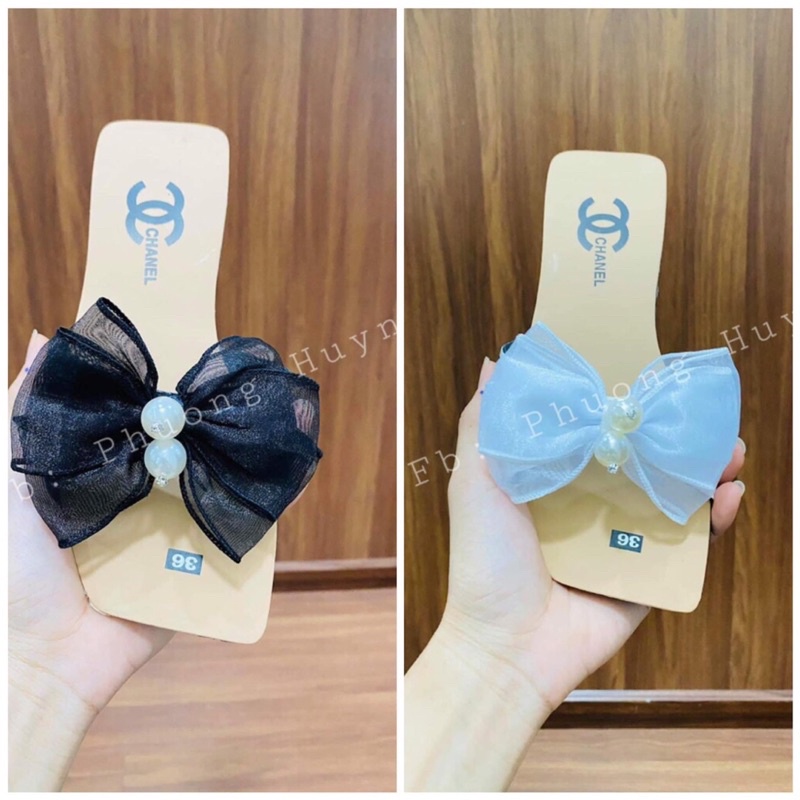 dép bệt quai nơ gắn hột cườm nền vàng cứng đầu vuông xịn xò. ( hình tự chụp)