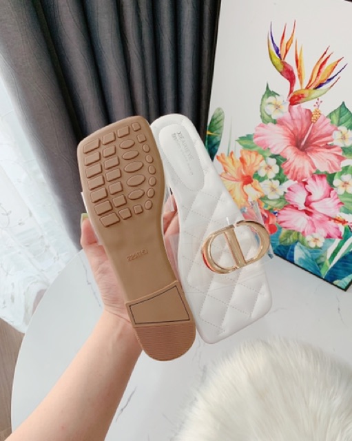 <3 Sale Hot | Trợ Giá | Dép mica trong trần chỉ phối tag chữ fullbox hàng quảng châu cao cấp . ! . * . HOT : RT ' '