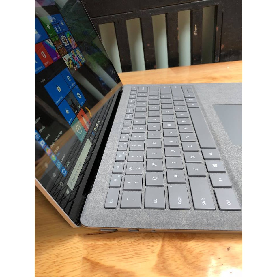 Surface laptop, i5 7200u, 4G, 128G, 13,5in UHD, 99% giá rẻ
