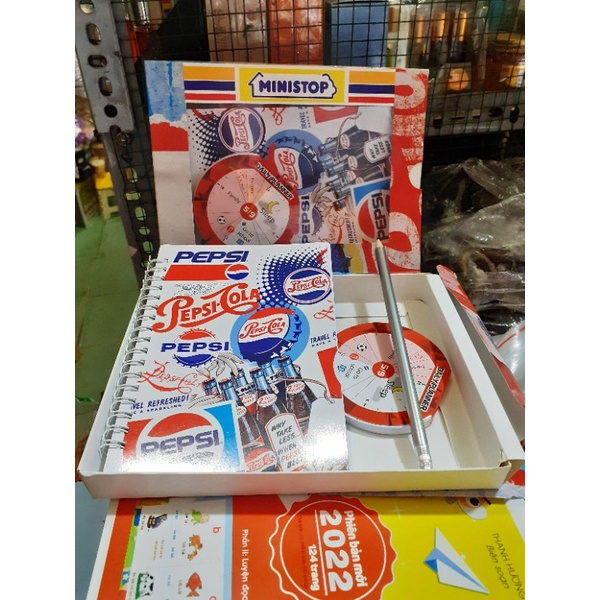 Set quà tặng gồm tập note, sổ tay và bút chì Quà tặng từ Pepsi