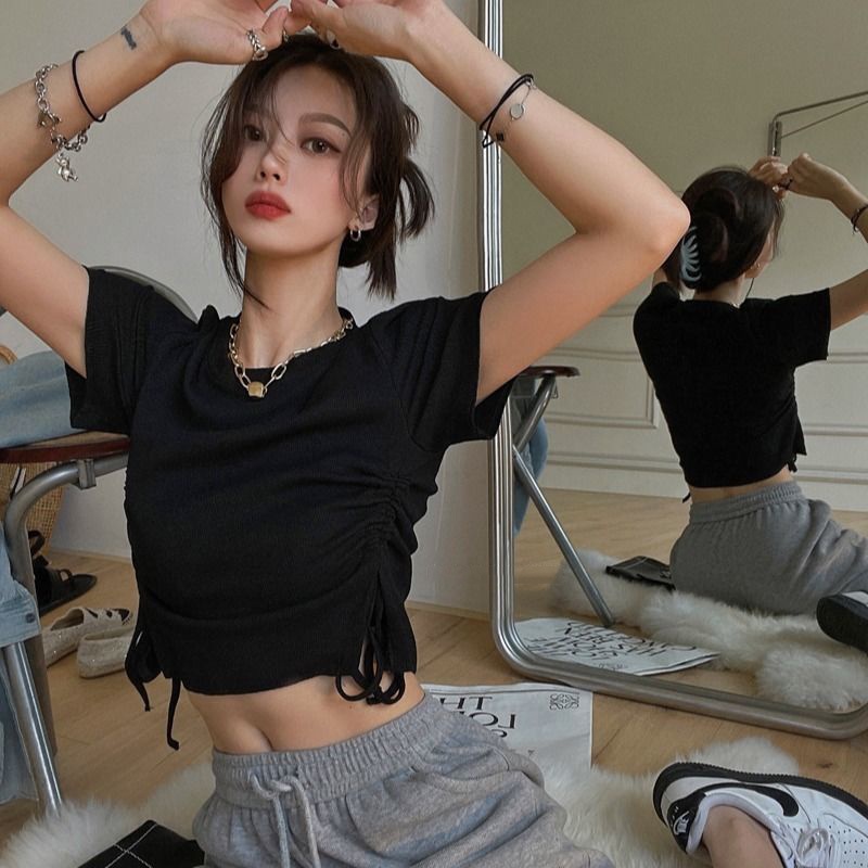 Áo thun crop top IELGY tay ngắn phối dây rút chất lượng cao thời trang cho nữ