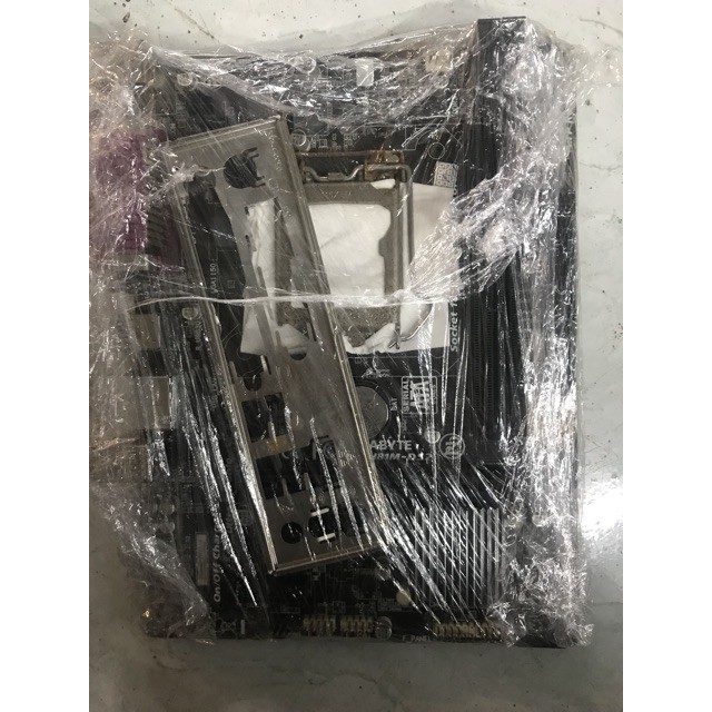 [ Free ship] Mainboard H61 GiGaByte Tem chính hãng