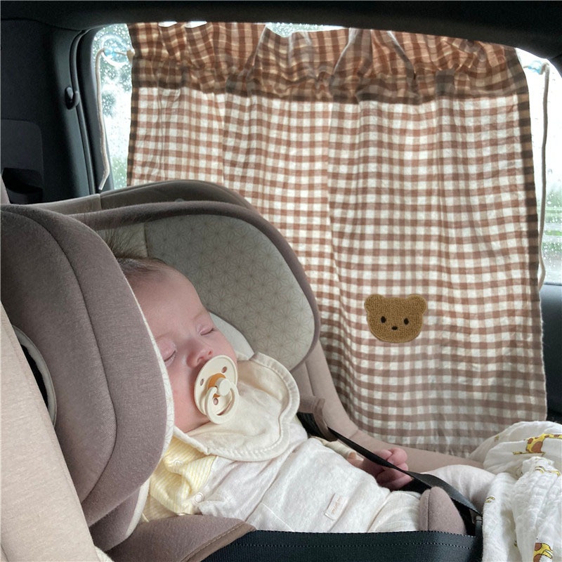 Rèm che nắng cửa sổ xe hơi có thể điều chỉnh trang trí hình chú gấu đáng yêu tiện lợi
