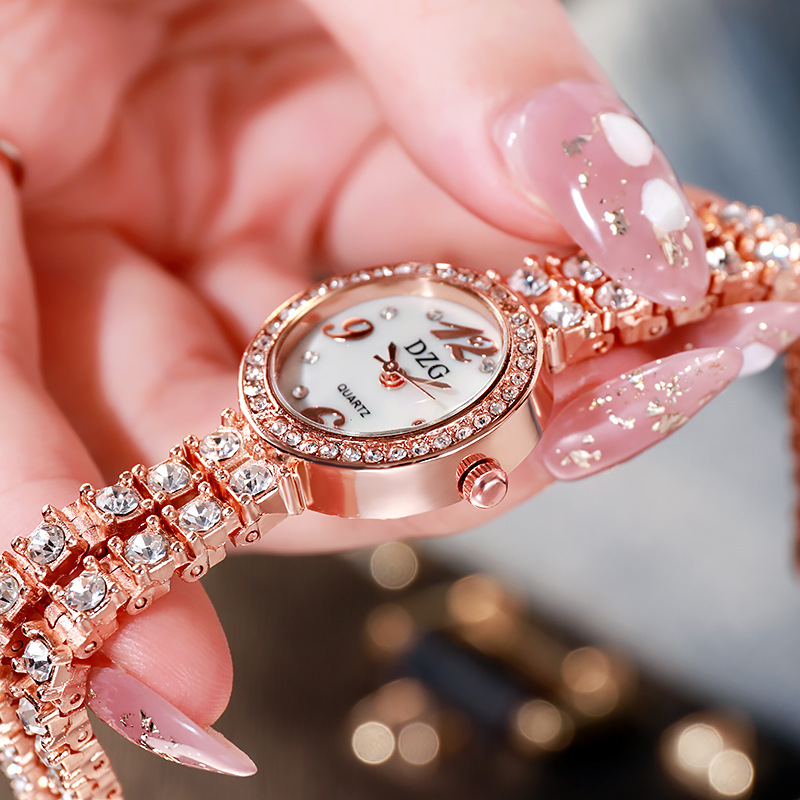 Đồng Hồ Máy Quartz Đính Hột Xoàn Lung Linh Với Dây Thép Không Gỉ Sang Trọng Cho Nữ