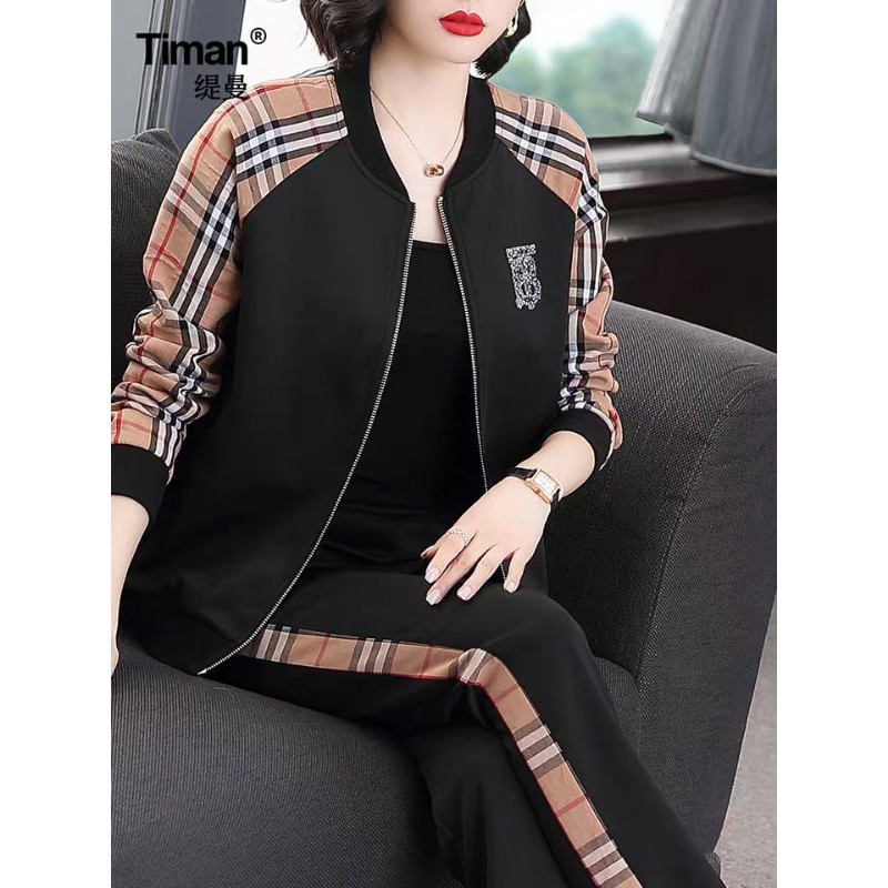 Bộ thể thao phối kẻ