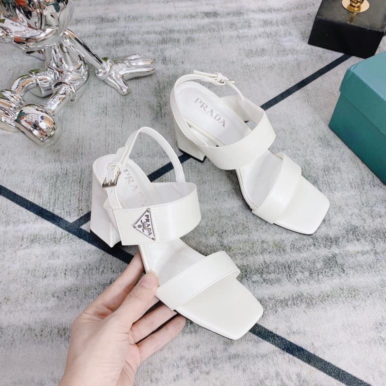 Sandal Prada Gót Trụ 2 Màu Trắng Đen Full Size 35-39