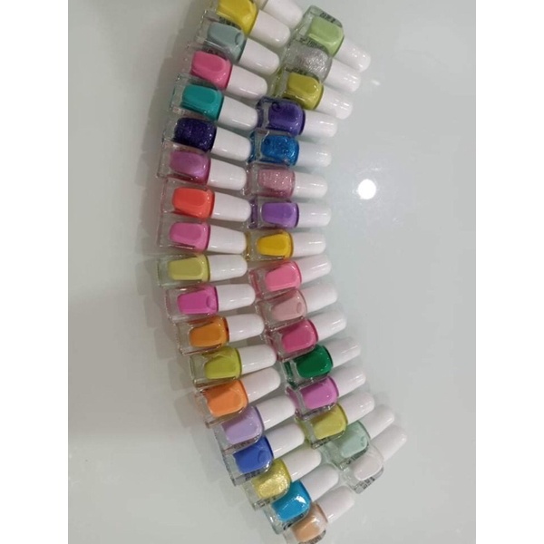 Set sơn móng tay an toàn cho bé gái