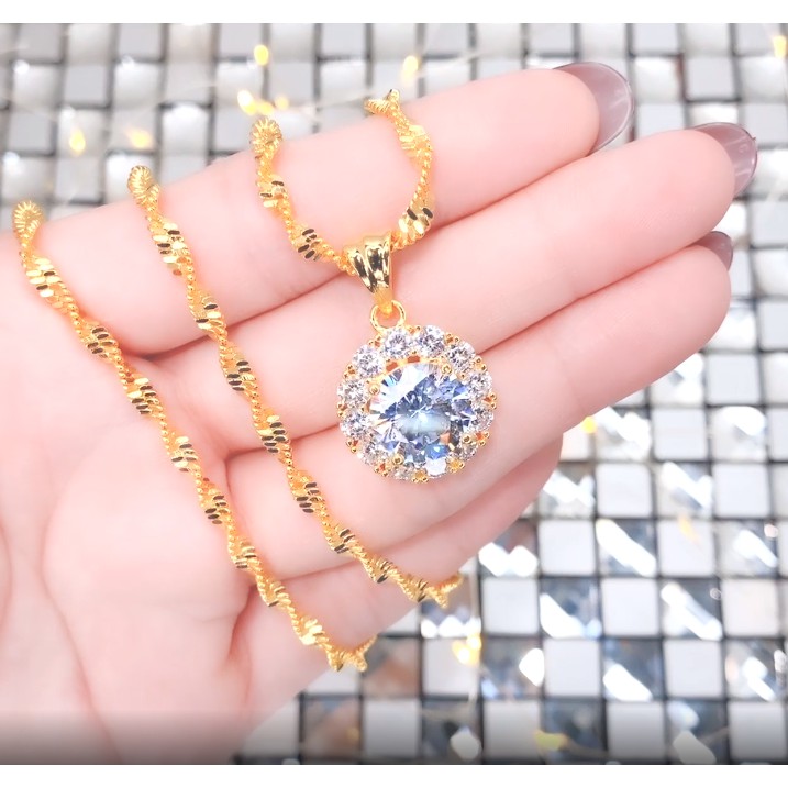 Mặt dây chuyền nữ UHA mạ vàng 18K kiểu dáng sang trọng M1055141-105