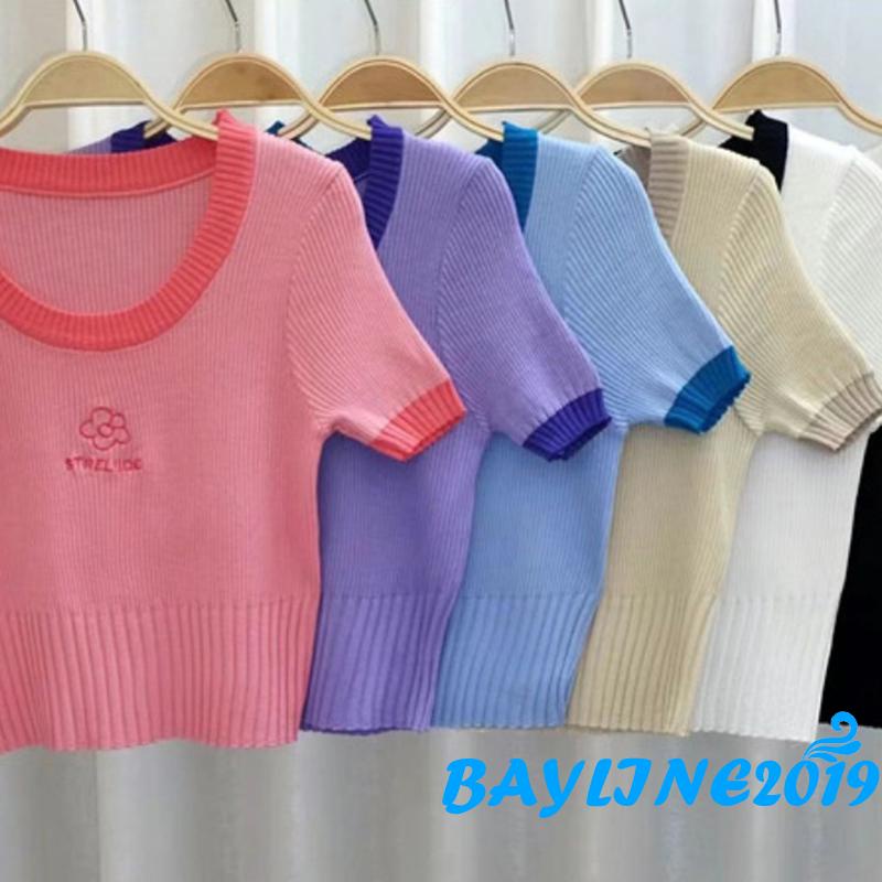 Áo thun lửng tay ngắn thêu hoa và chữ trẻ trung cho nữ