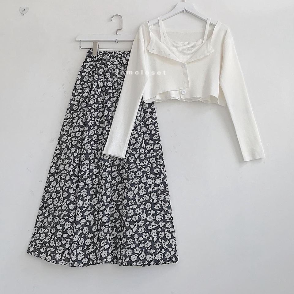 Áo Croptop Nữ Dài Tay Áo Cardigan Croptop Cài Cúc Chất Liệu Vải Dệt Tặng Kèm Áo 2 Dây 3 Màu Trắng Tím Đen 1634